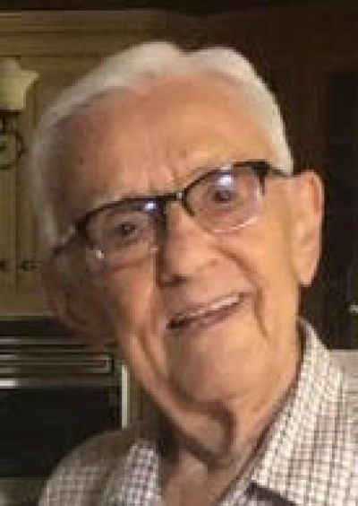 lloyd schneider
