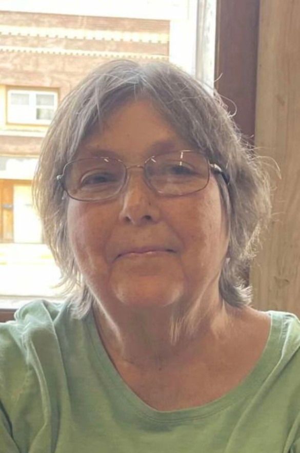 julia travis